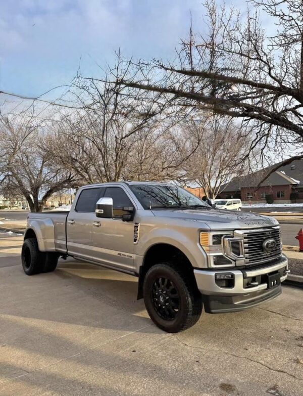 2022 Ford F-350 Platinum 6.7L Power Stroke Diesel