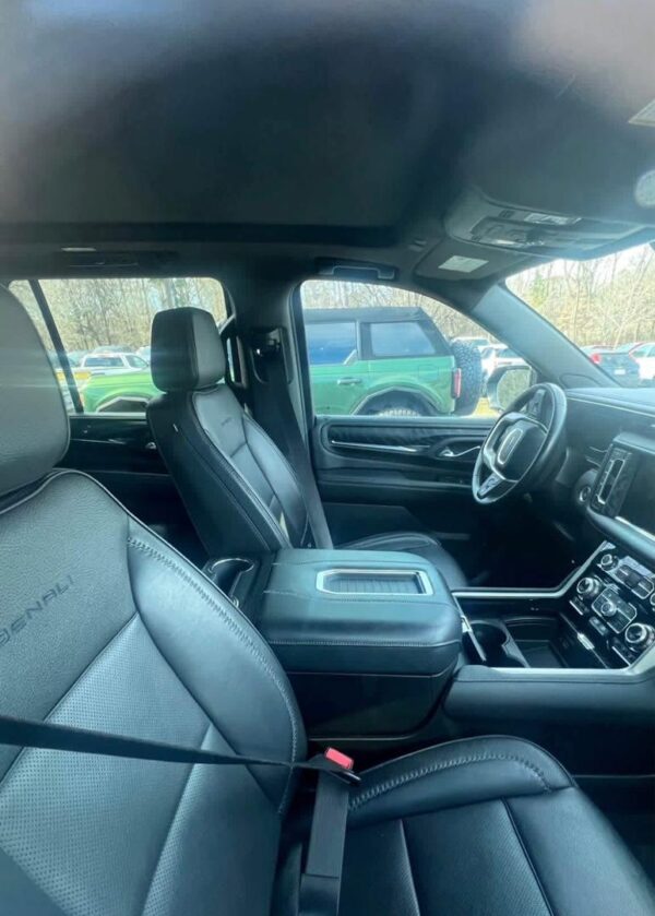 2023 GMC Yukon Denali SUV