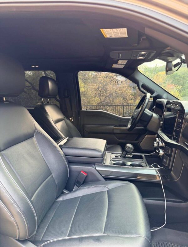 2022 Ford F-150 Lariat 502A Black Appearance Package