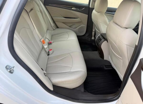2019 Buick LaCrosse