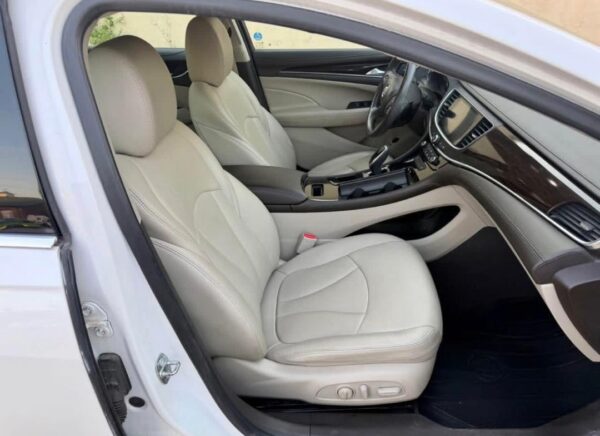 2019 Buick LaCrosse