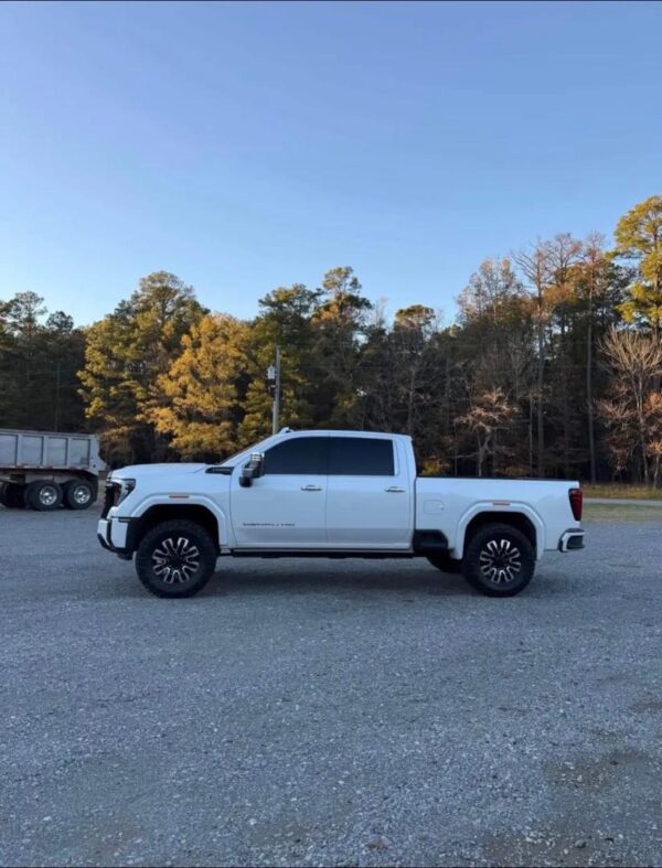 2025 GMC 2500 Crew Cab 4x4