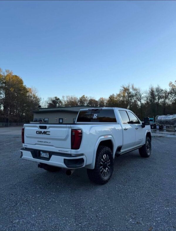 2025 GMC 2500 Crew Cab 4x4