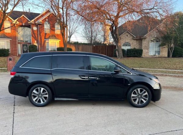 2016 Honda Odyssey Touring Elite