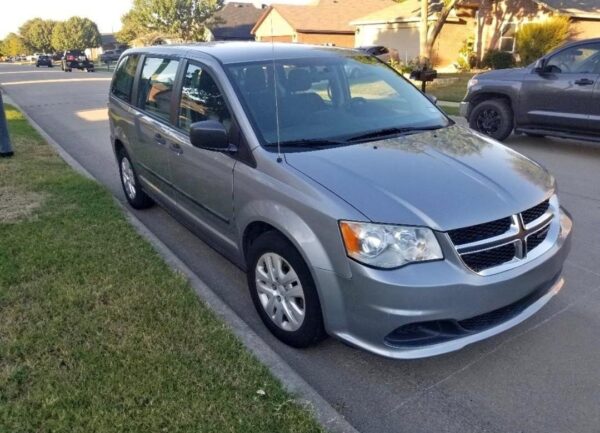 WhatsApp Image 2026-05-18 at 05.26.56 2015 Dodge Grand Caravan AVP