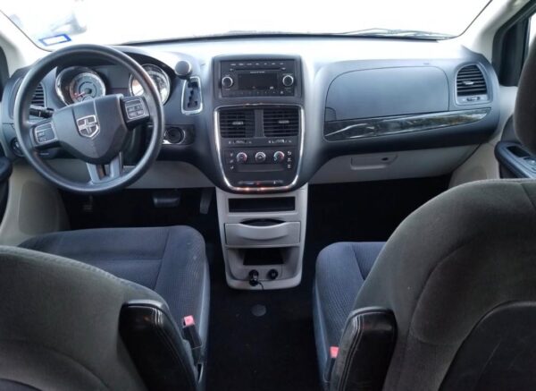 WhatsApp Image 2026-05-18 at 05.26.58 (2) 2015 Dodge Grand Caravan AVP